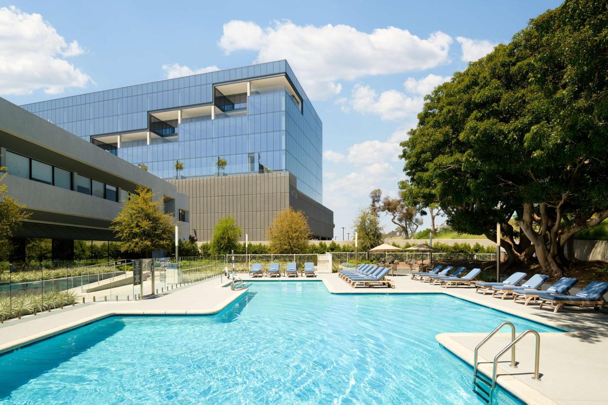 Hotel Hilton Angeles-culver City, Ca 4*